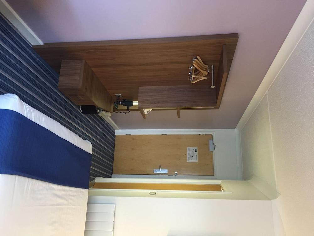 Holiday Inn Express, Chester Racecourse By Ihg Екстериор снимка