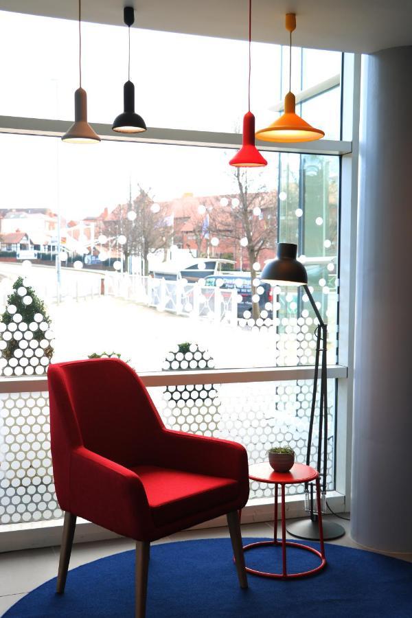 Holiday Inn Express, Chester Racecourse By Ihg Екстериор снимка
