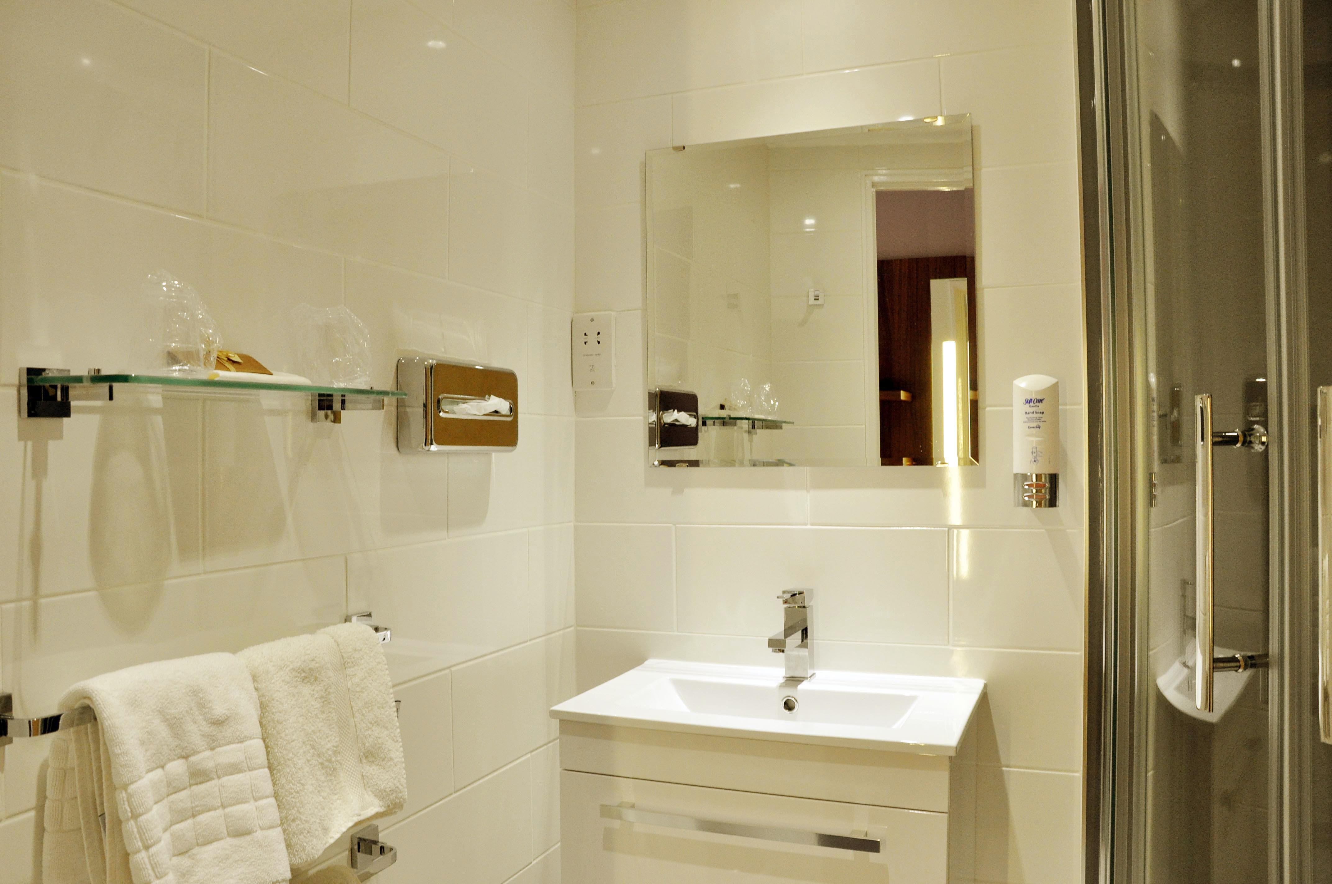 Holiday Inn Express, Chester Racecourse By Ihg Екстериор снимка