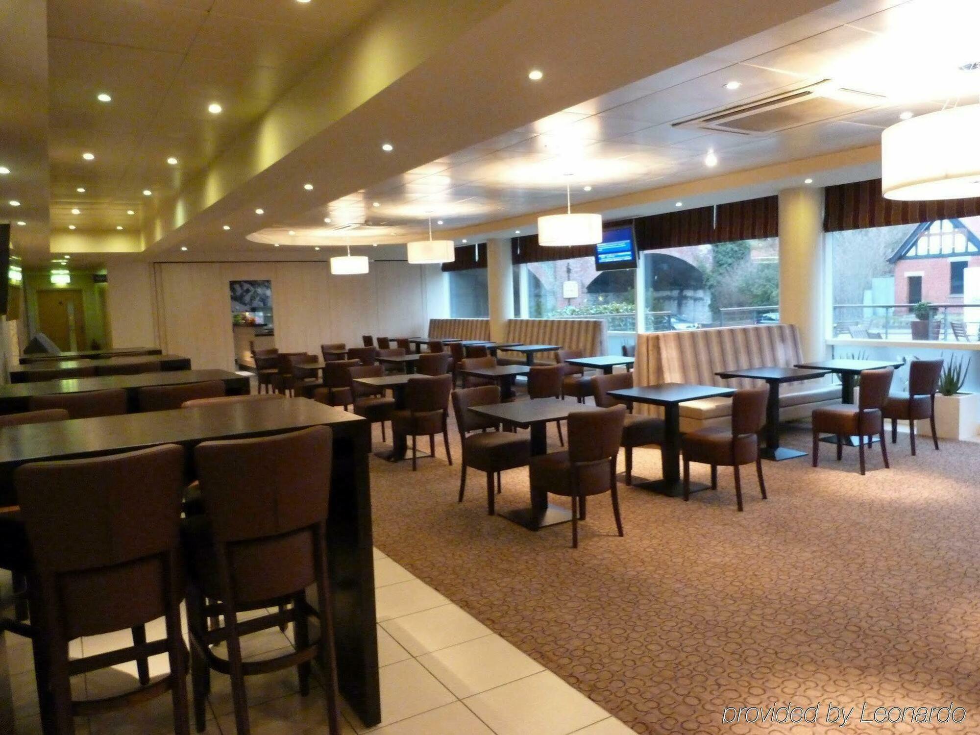 Holiday Inn Express, Chester Racecourse By Ihg Екстериор снимка